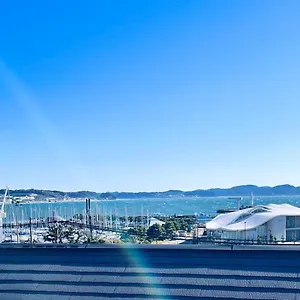 オーシャンビュー 加美屋リゾート 江ノ島,江ノ島の島内,仲見世通りから3分,海と日の出を臨む貸切の和モダン別荘 日本