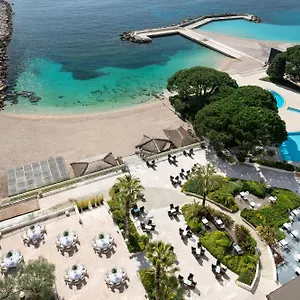 Le Méridien Plaza Hotel